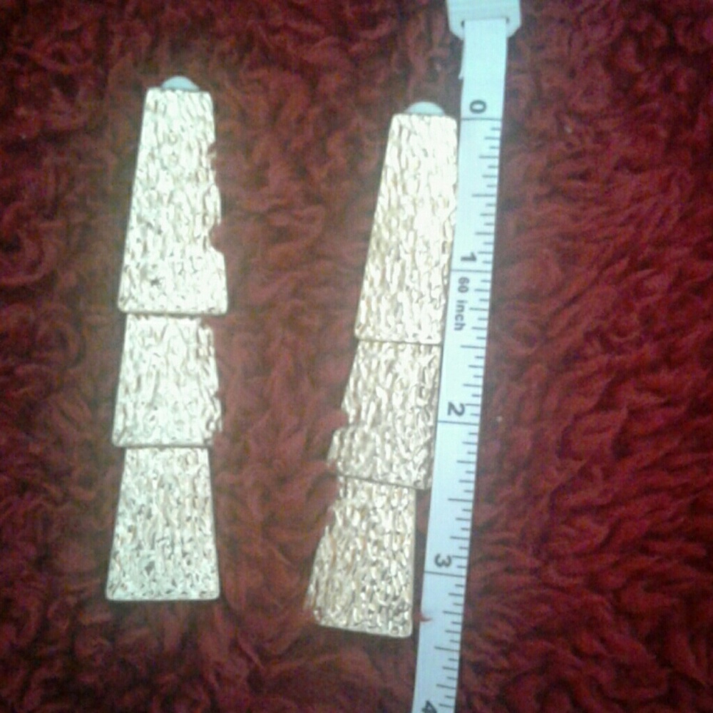 Earrings - Picture 3 of 5